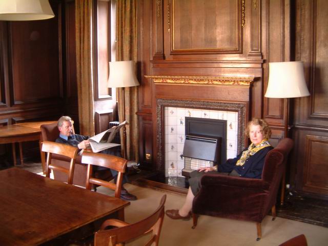 Guest Room - Mama & Papa